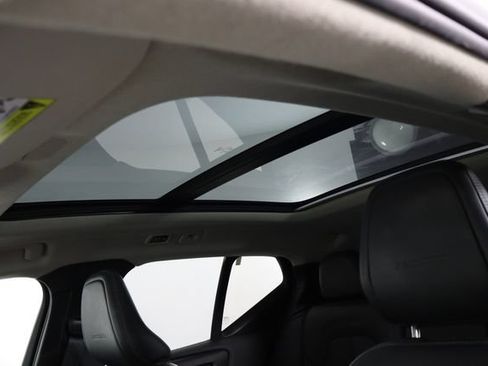 Used 2019 Volvo XC40 T5 Inscription AWD/4WD image 23