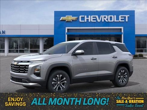 New 2026 Chevrolet Equinox LT image 2