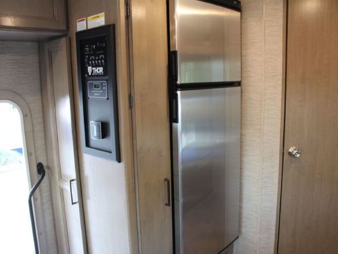 Used 2022 Ford E-450 and Econoline 450 Super Duty w/ Motorhome Prep Package image 21