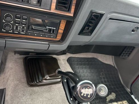 Used 1993 Dodge D/W Truck 250 image 21