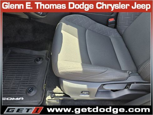 Used 2025 Toyota Tacoma SR5 AWD/4WD image 27
