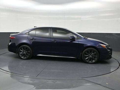 Used 2025 Toyota Corolla XSE FWD image 6