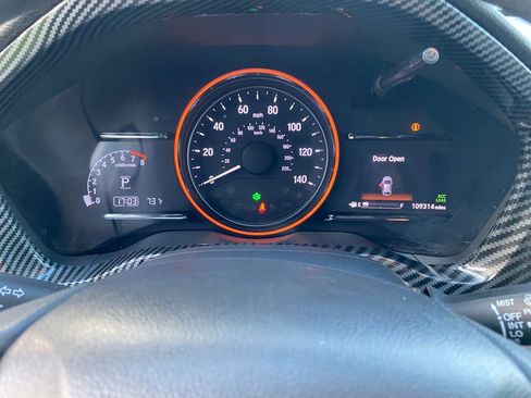 Used 2019 Honda HR-V EX image 33