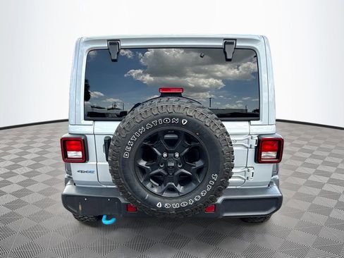 Used 2023 Jeep Wrangler Unlimited w/ Sun & Screen Package AWD/4WD image 7