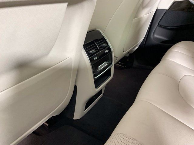 Used 2021 BMW X5 xDrive40i w/ Convenience Package AWD/4WD image 15