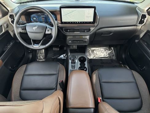 Used 2025 Ford Bronco Sport Outer Banks w/ Outer Banks Tech Package+ image 9