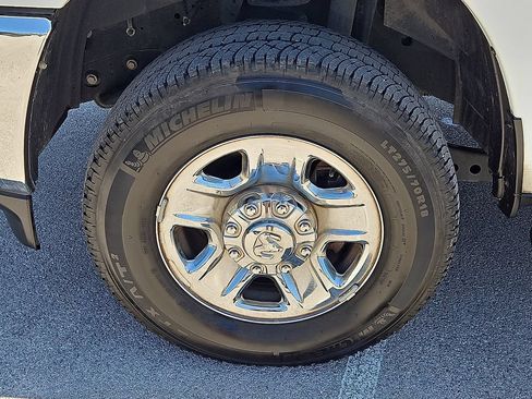 Used 2023 RAM 2500 Tradesman AWD/4WD image 13