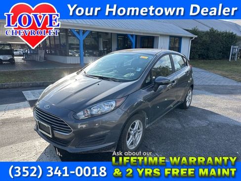 Used 2017 Ford Fiesta SE image 1