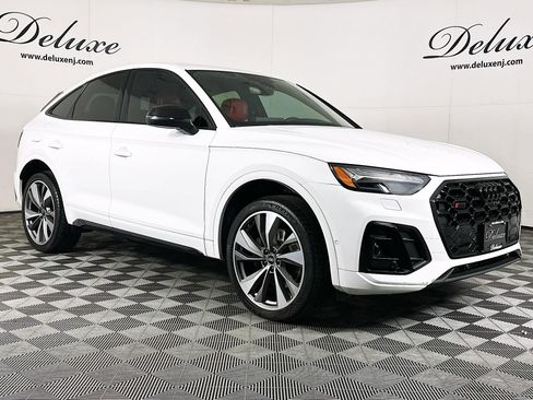 Used 2023 Audi SQ5 Prestige w/ Prestige Package image 1