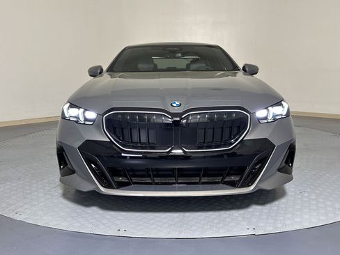 New 2026 BMW 540i xDrive w/ Executive Package AWD/4WD image 6