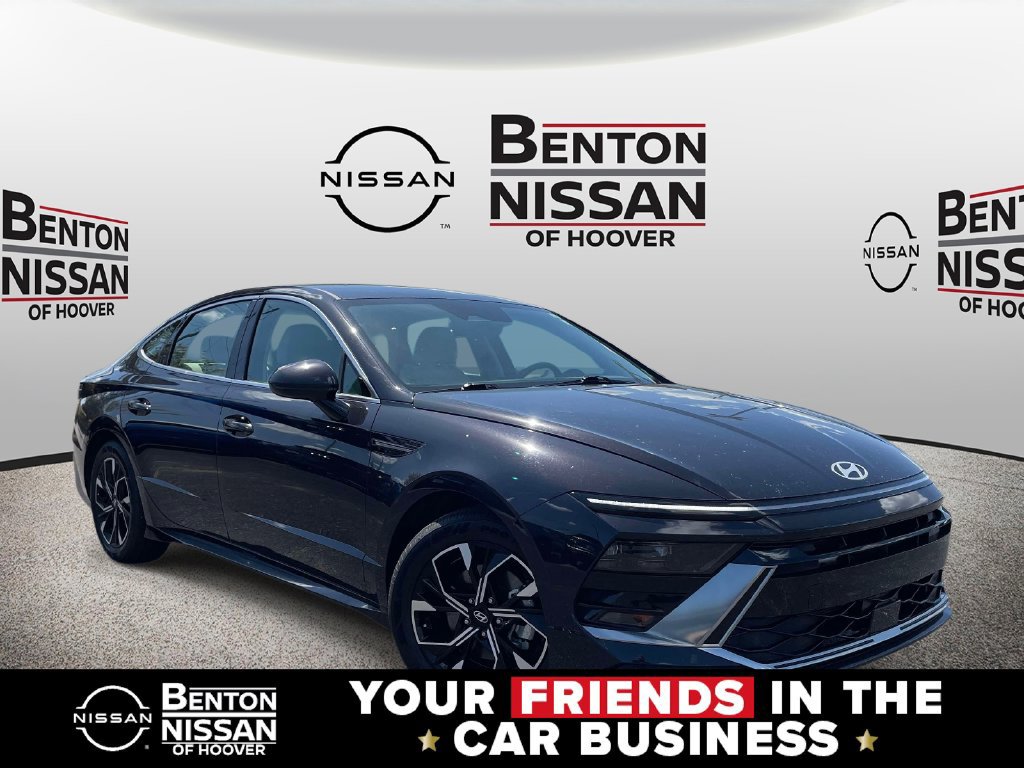 Used 2025 Hyundai Sonata SEL FWD image 1
