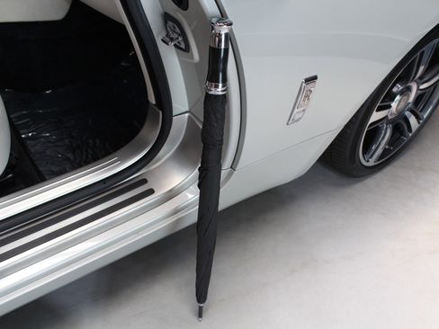 Used 2014 Rolls-Royce Wraith RWD image 37