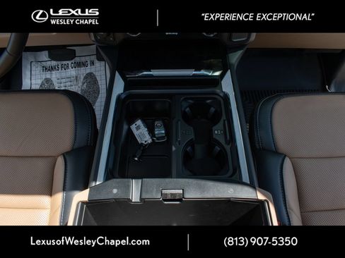 Used 2024 Ford F250 Lariat w/ Lariat Ultimate Package AWD/4WD image 19