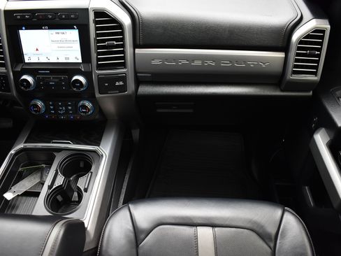 Used 2019 Ford F250 Platinum w/ Platinum Ultimate Package image 40