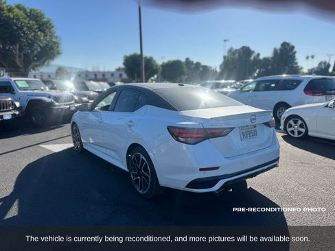 Used 2025 Nissan Sentra SR FWD image 3
