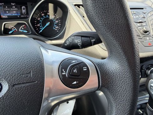 Used 2016 Ford Escape SE FWD image 13