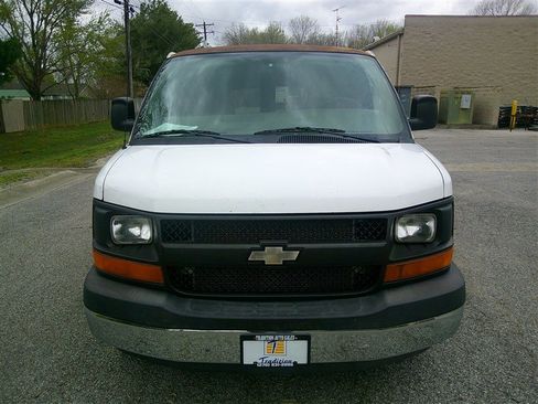 Used 2010 Chevrolet Express 1500 AWD w/ Power Package image 8