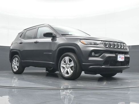 Used 2022 Jeep Compass Latitude w/ Convenience Group image 24