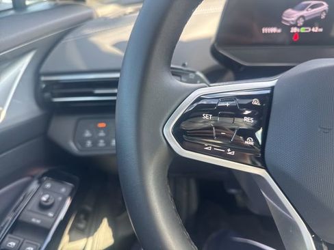 Used 2025 Volkswagen ID.4 Pro S image 13