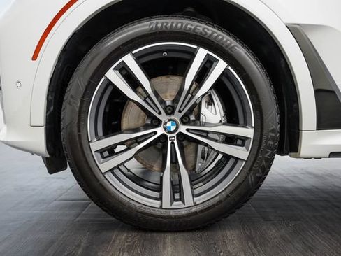 Used 2021 BMW X7 xDrive40i w/ M Sport Package AWD/4WD image 45