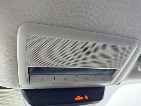 Used 2020 MAZDA MAZDA3 Sedan w/ Select Package image 22