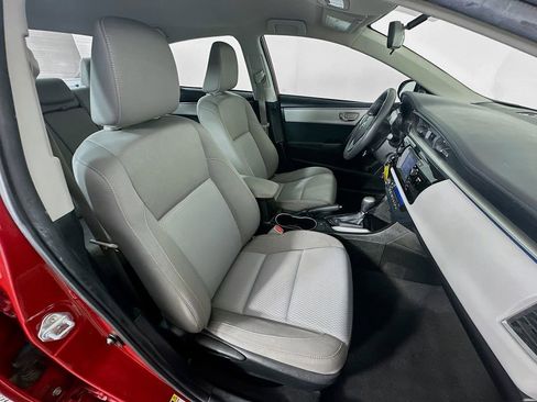 Used 2016 Toyota Corolla LE image 26