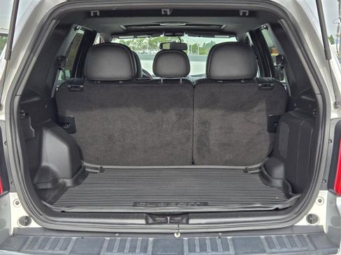 Used 2011 Ford Escape Limited w/ 302A Rapid Spec Order Code image 25