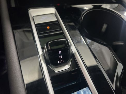 New 2026 Volkswagen Atlas SE image 26