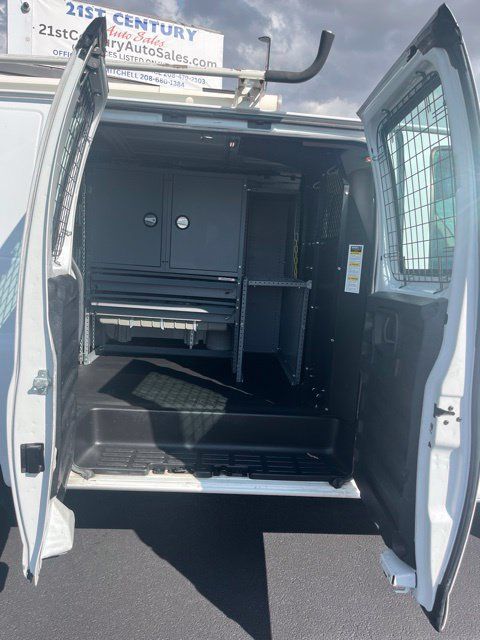 Used 2012 Chevrolet Express 2500 RWD image 30