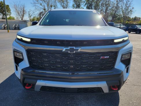 New 2026 Chevrolet Traverse Z71 w/ Enhanced Driving Package AWD/4WD image 2