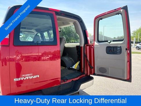 Used 2003 GMC Savana 1500 Passenger w/ Sle Preferred Equipment Group RWD image 21