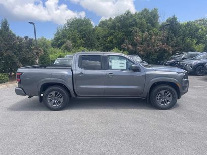 New 2026 Nissan Frontier SV w/ SV Convenience Package
