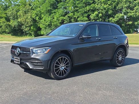 Used 2022 Mercedes-Benz GLC 300 4MATIC image 5
