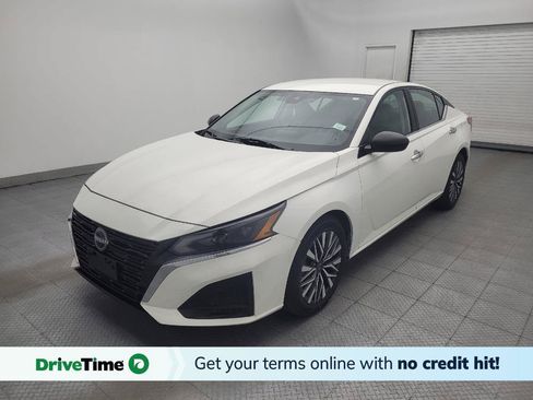 Used 2025 Nissan Altima 2.5 SV FWD image 1
