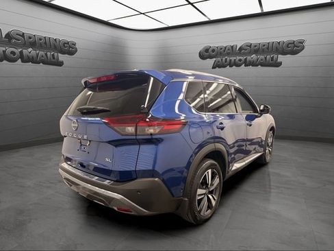 Certified 2023 Nissan Rogue SL w/ SL Premium Package FWD image 5