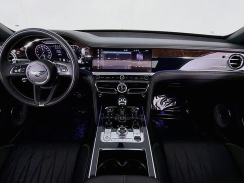 Used 2021 Bentley Flying Spur W12 AWD/4WD image 4