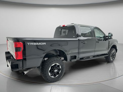 Used 2025 Ford F350 XLT w/ Black Appearance Package AWD/4WD image 5