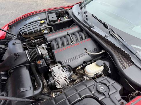 Used 2002 Chevrolet Corvette Coupe w/ Preferred Equipment Group2 RWD image 19