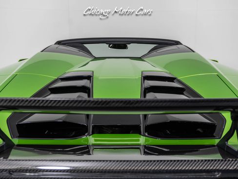 Used 2020 Lamborghini Huracan EVO AWD/4WD image 18