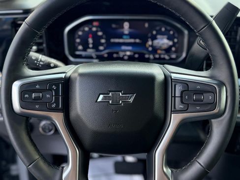 Used 2025 Chevrolet Silverado 1500 RST AWD/4WD image 14