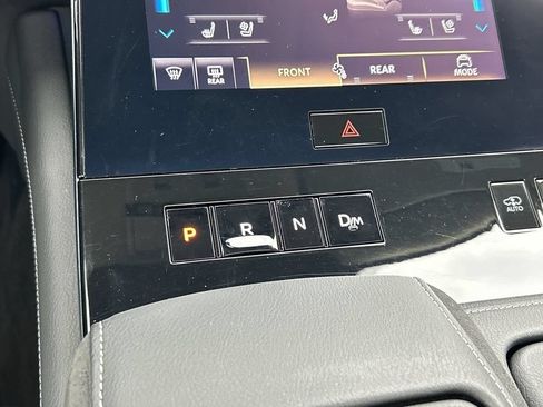 Certified 2025 INFINITI QX80 Sensory AWD/4WD image 22