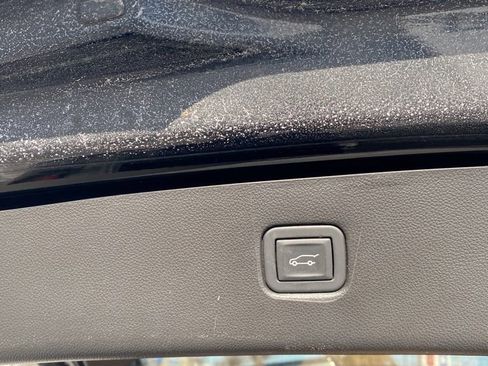 Certified 2023 Chevrolet Blazer RS w/ Enhanced Convenience Package image 18