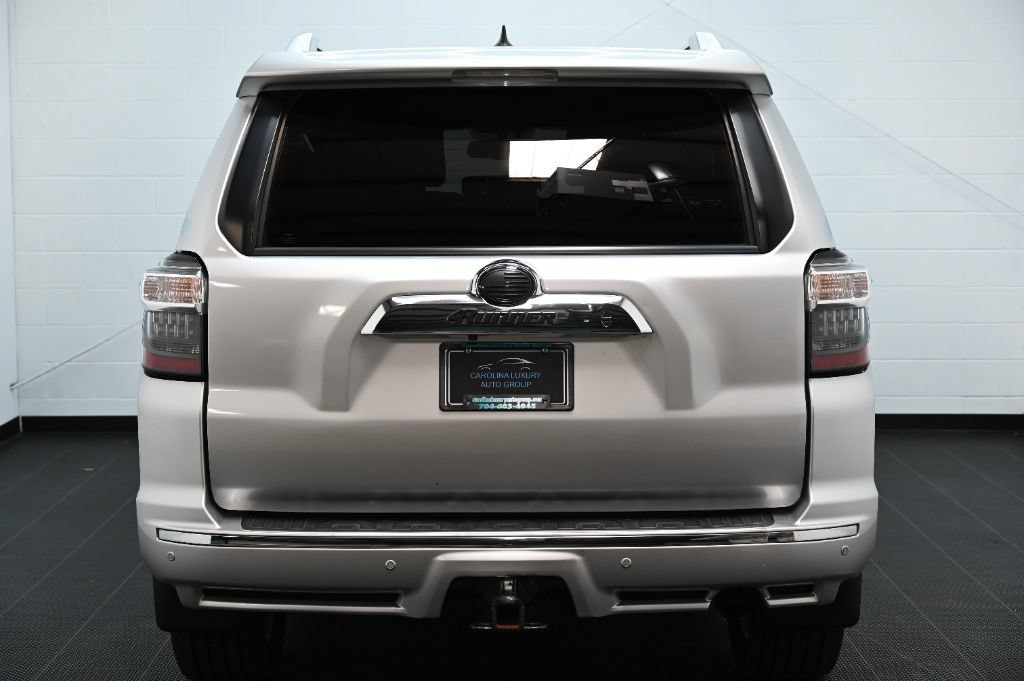 Used 2018 Toyota 4Runner Limited AWD/4WD image 4