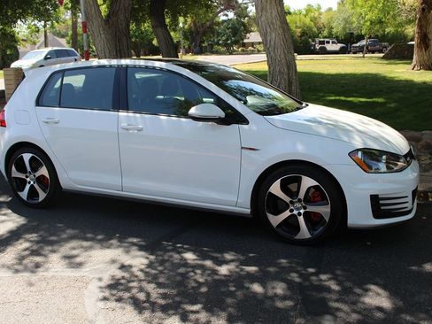 Used 2015 Volkswagen GTI Autobahn image 50