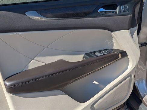 Used 2018 Lincoln MKC Reserve w/ Lincoln MKC Climate Package image 18