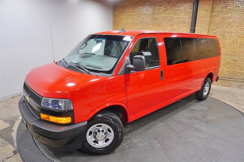 Used 2019 Chevrolet Express 3500 LS RWD image 2