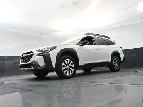 Used 2023 Subaru Outback Premium AWD/4WD image 20