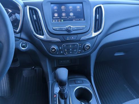 Used 2024 Chevrolet Equinox LT FWD image 18