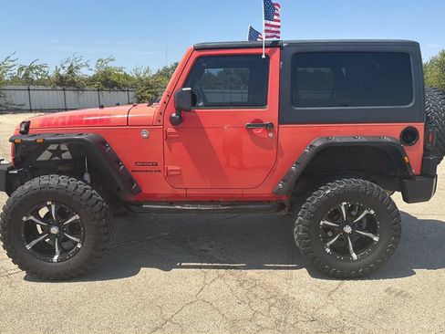 Used 2013 Jeep Wrangler Sport AWD/4WD image 2