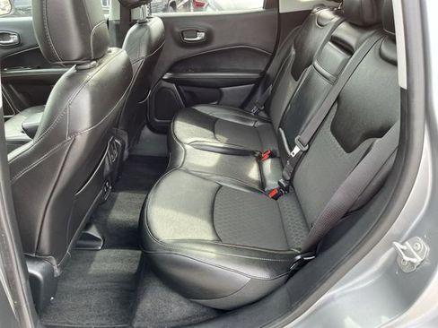 Used 2019 Jeep Compass Latitude w/ Cold Weather Group AWD/4WD image 26